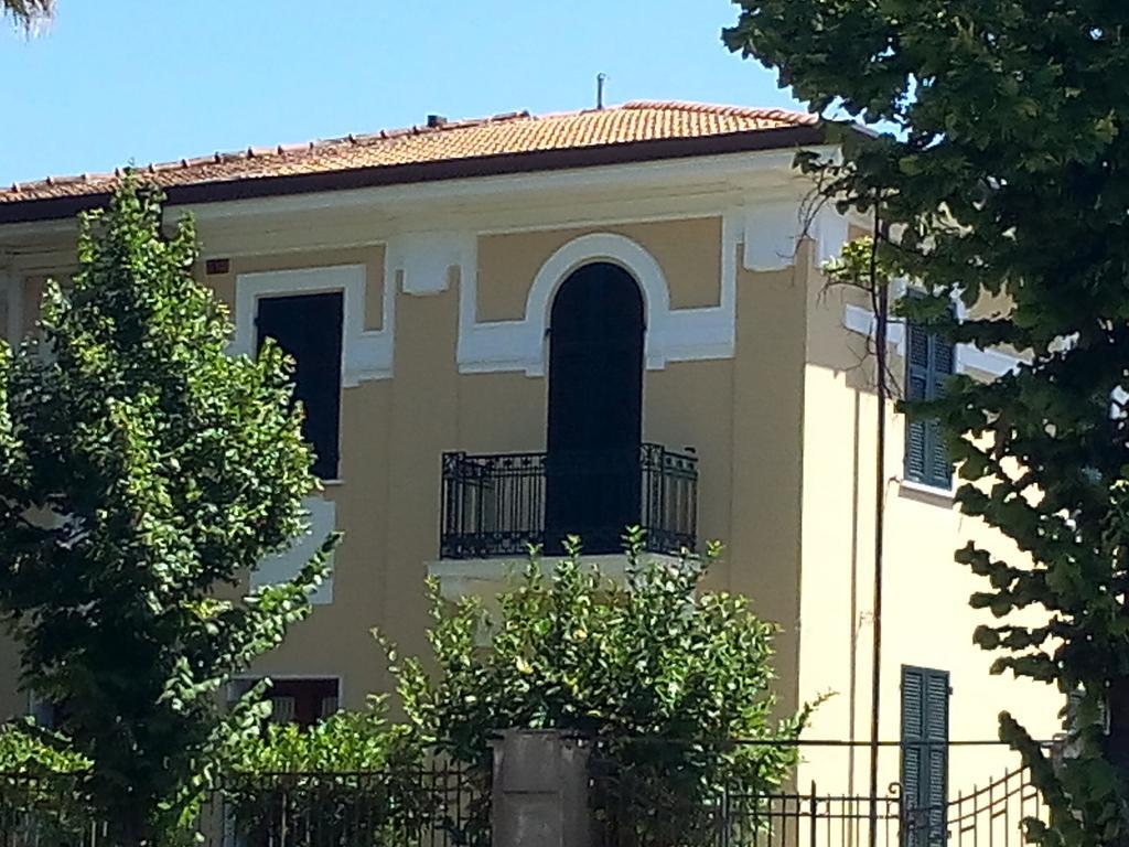 B&B Rossana Каррара Экстерьер фото